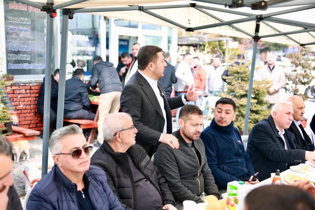 Başkan Rasim Arı, Yeni Sanayi esnafıyla bir araya geldi
