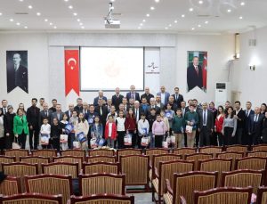 Nevşehir Okuyor Projesi’nde Büyük Final: Kitap Okuma Yarışmasının Kazananları Ödüllerini Aldı