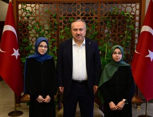 Genç Hafızlar Valilikte: Vali Fidan’dan Takdir